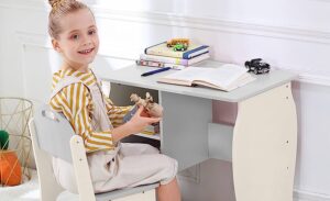 میز تحریر برای کودکان