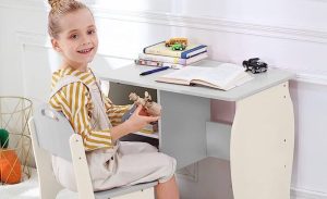 میز تحریر برای کودکان