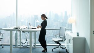 میز اداری ایستاده