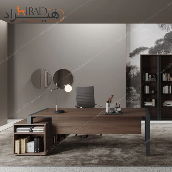 میز مدیریت قهوه ای